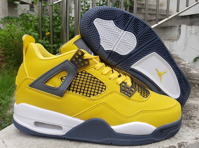 Air Jordan 4 Retro Lightning